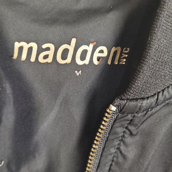 Madden NYC black satin floral embroidered jacket Size medium Y2K Boho Cottage - Picture 3 of 8